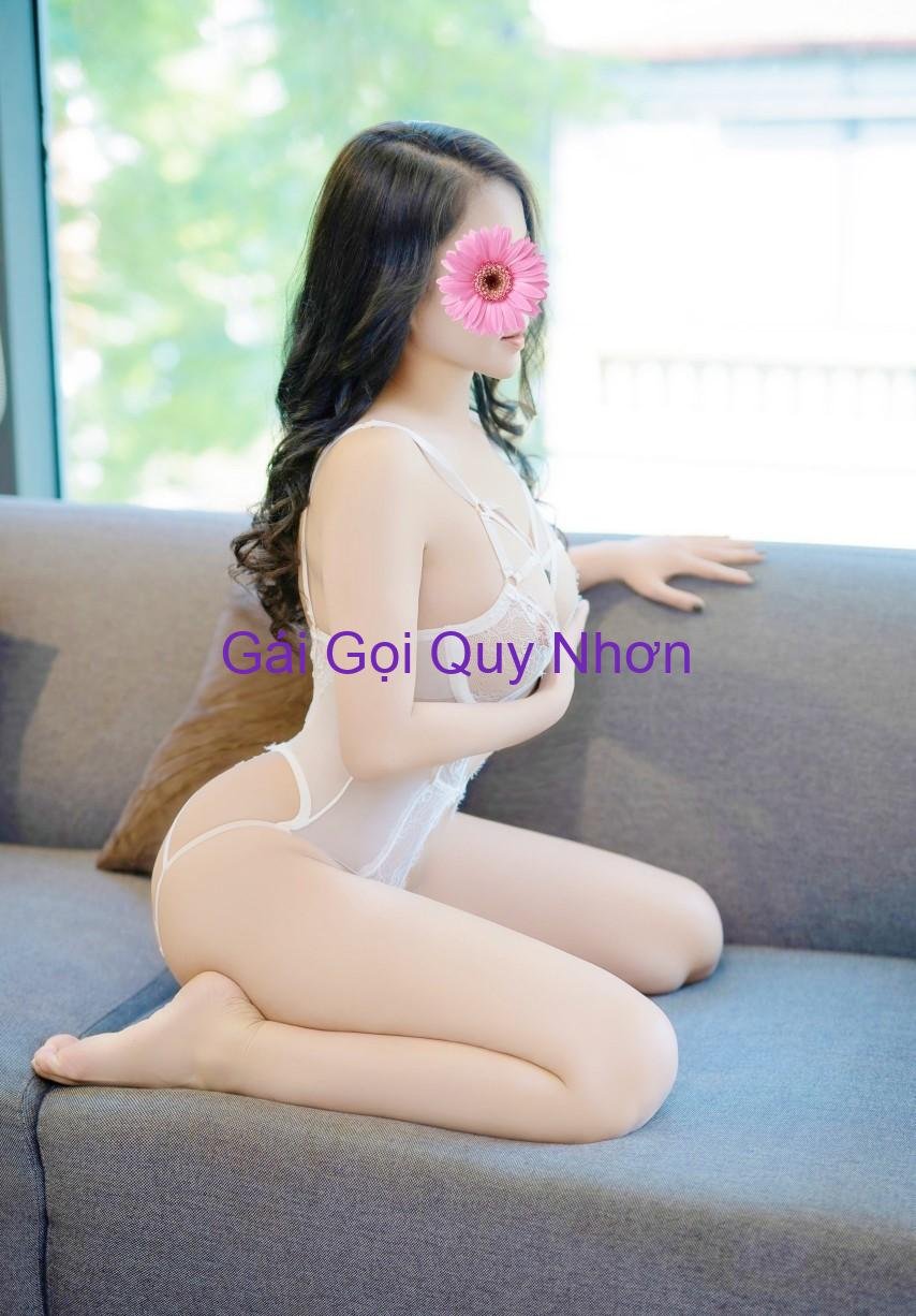 Gái siêu dâm Thanh Mai ship tận nơi