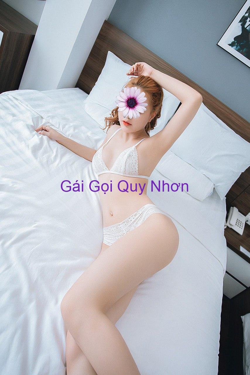Trúc Anh 2k đắm chìm trong những khoảnh khắc đầy cảm xúc và thăng hoa