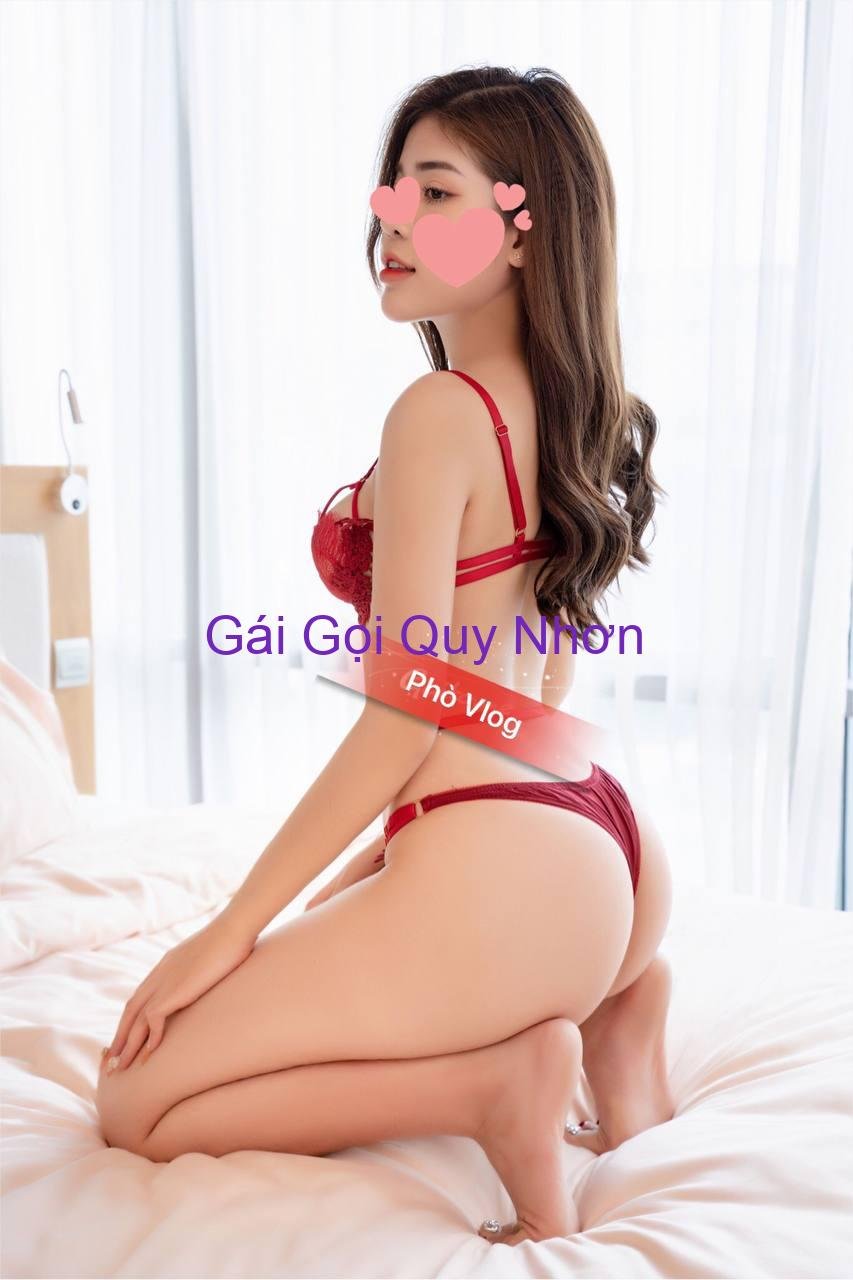 Tuyết Lê hôn môi xoắn lưỡi nhiệt tình body mình dây cây cảnh