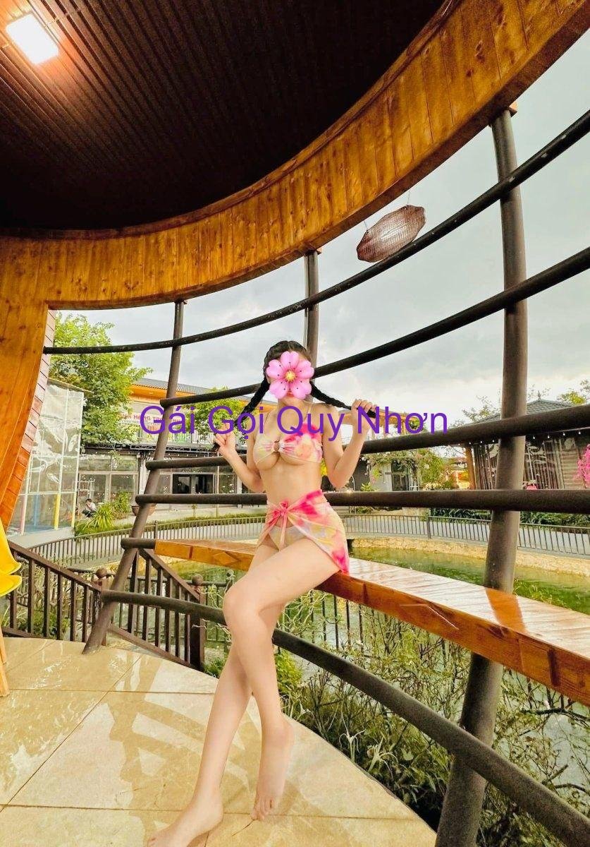 Thu Hằng Em gái xinh vú đẹp body nóng bỏng